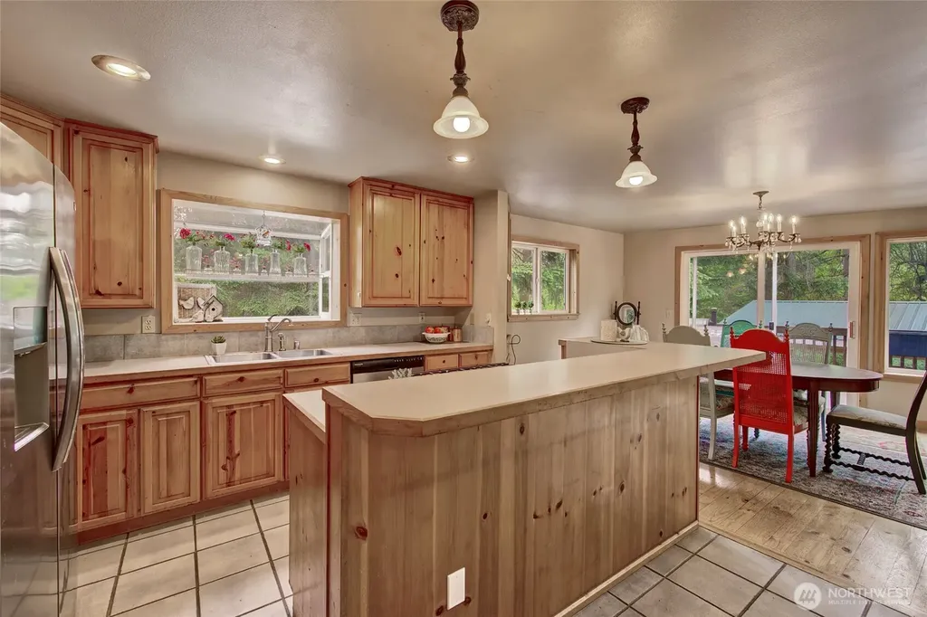 115 Kahlua Court Camano Island WA 98282