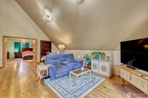 115 Kahlua Court Camano Island WA 98282