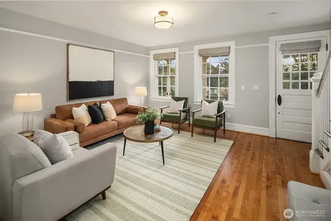 4422 Montana Circle W Seattle WA 98199