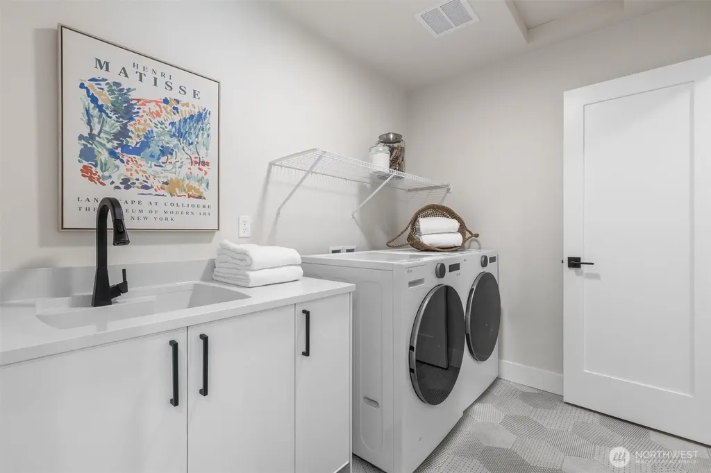 33 213th Place SW Bothell WA 98021