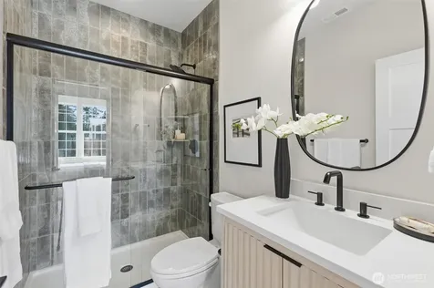 33 213th Place SW Bothell WA 98021