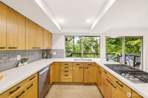 4548 144th Avenue SE Bellevue WA 98006