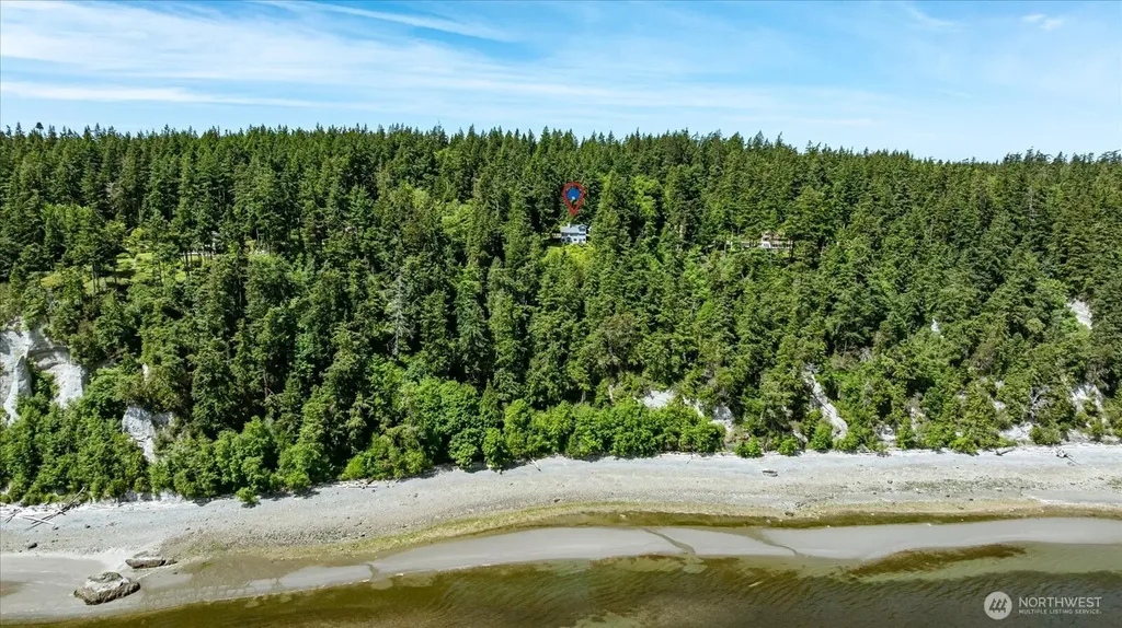 1975 North Bluff Road Coupeville WA 98239