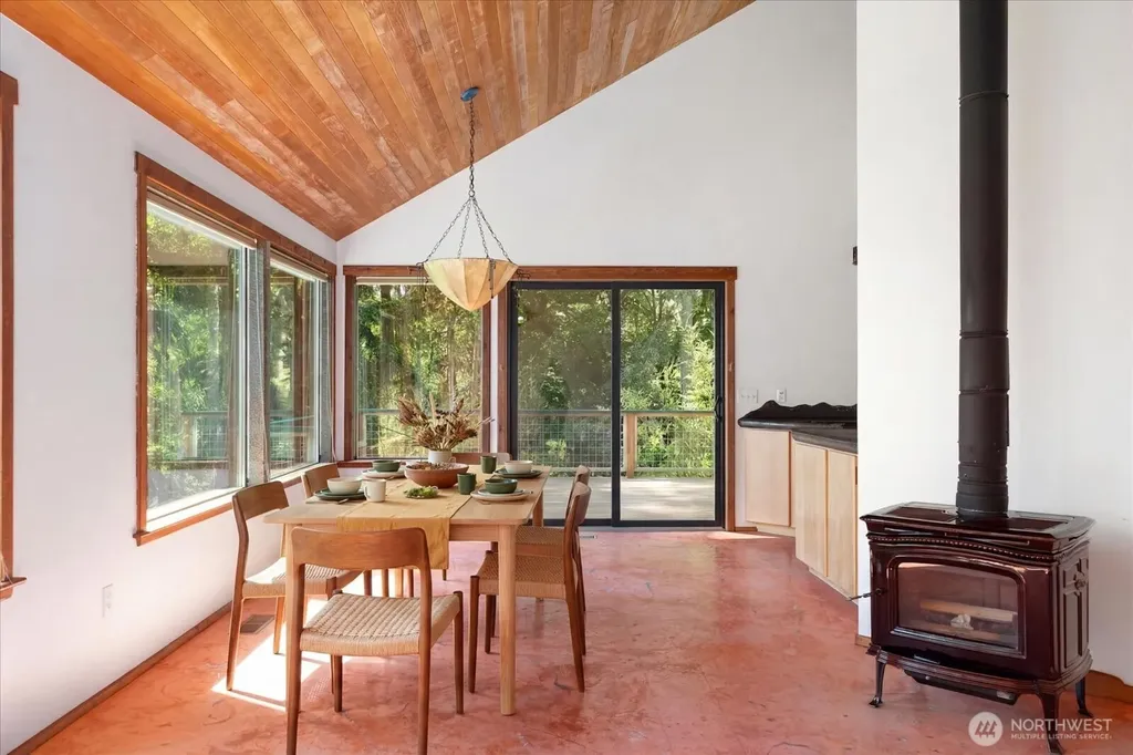 1975 North Bluff Road Coupeville WA 98239