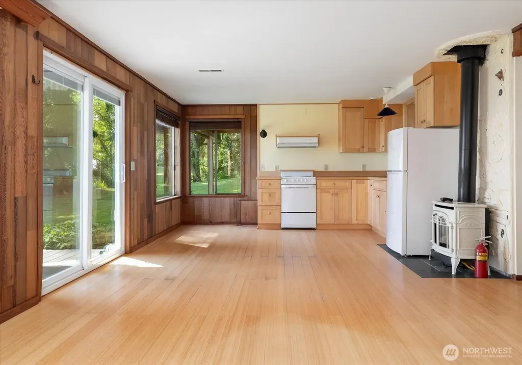 1975 North Bluff Road Coupeville WA 98239