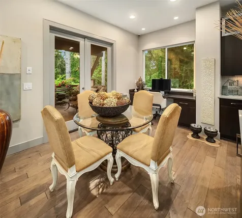 3745 88th Avenue SE Mercer Island WA 98040