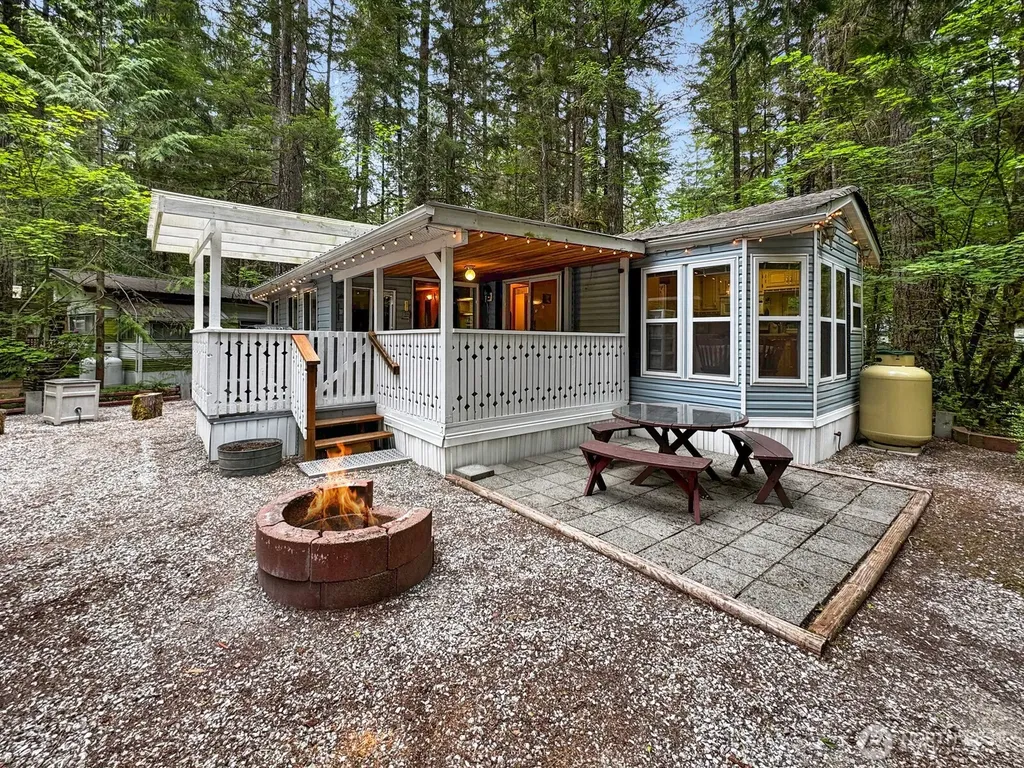 152 Goldrush Road Deming WA 98244