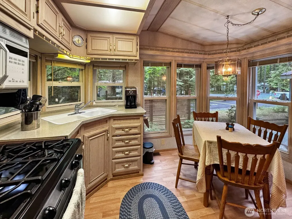 152 Goldrush Road Deming WA 98244