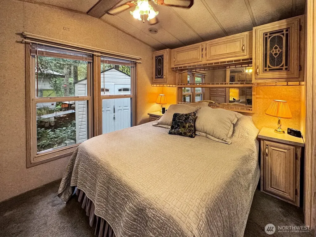 152 Goldrush Road Deming WA 98244