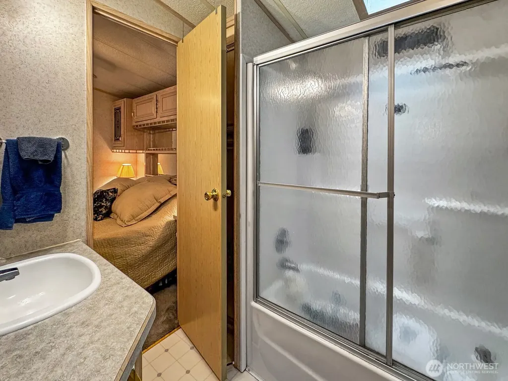 152 Goldrush Road Deming WA 98244