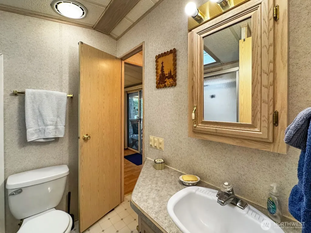 152 Goldrush Road Deming WA 98244