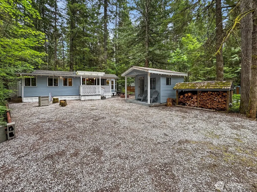 152 Goldrush Road Deming WA 98244
