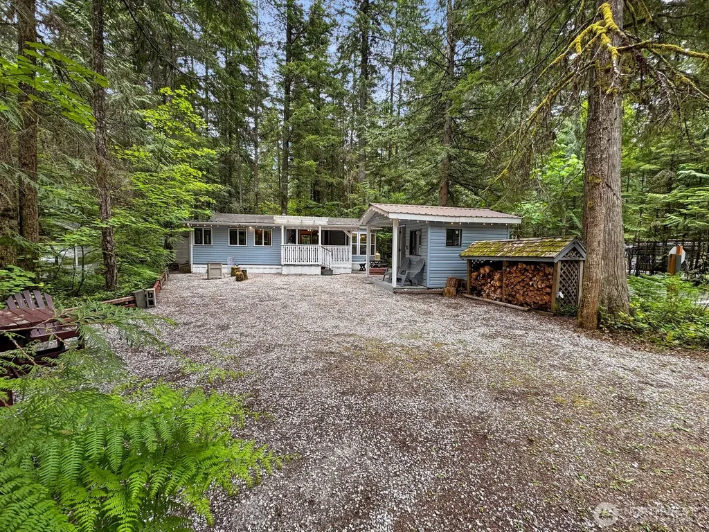 152 Goldrush Road Deming WA 98244