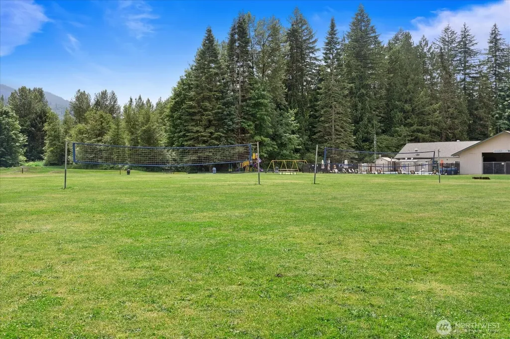 152 Goldrush Road Deming WA 98244