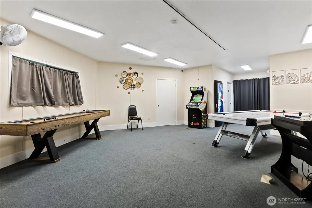 152 Goldrush Road Deming WA 98244