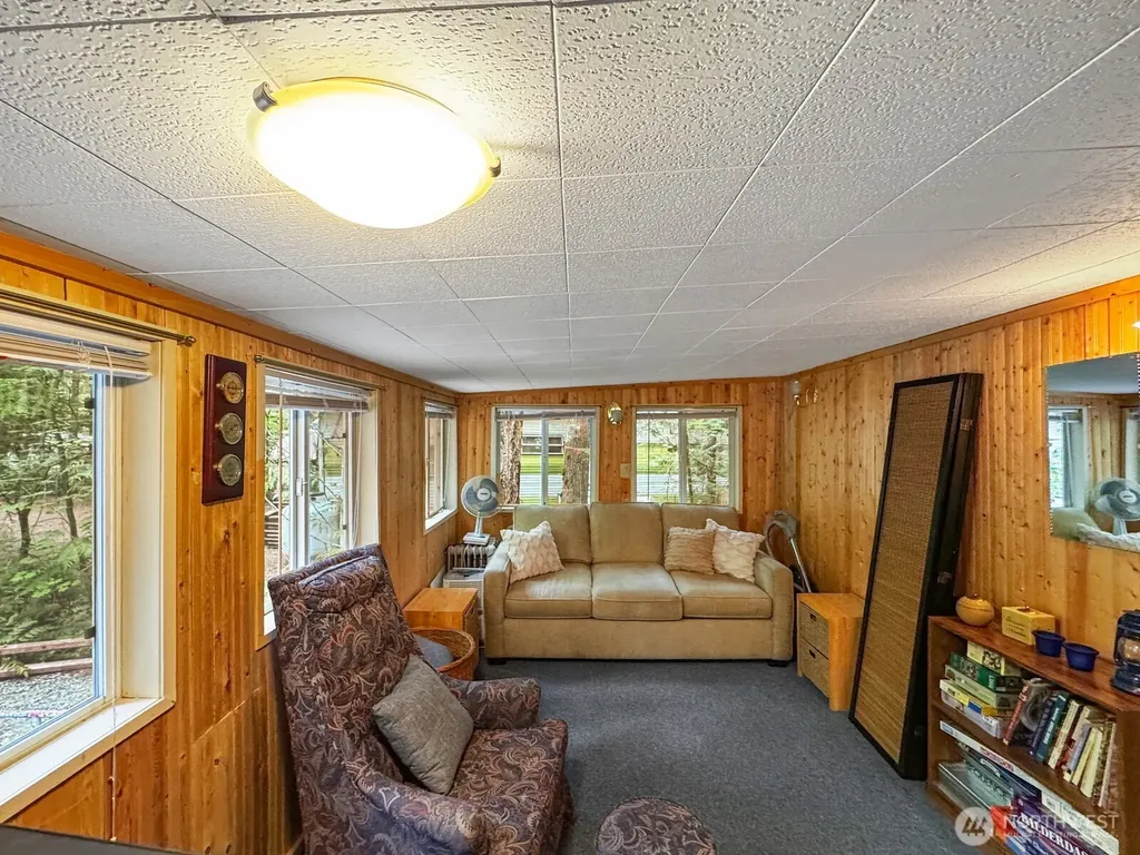 152 Goldrush Road Deming WA 98244