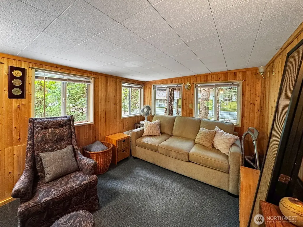 152 Goldrush Road Deming WA 98244