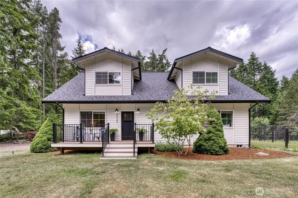 4828 SW Hunter Road Port Orchard WA 98367