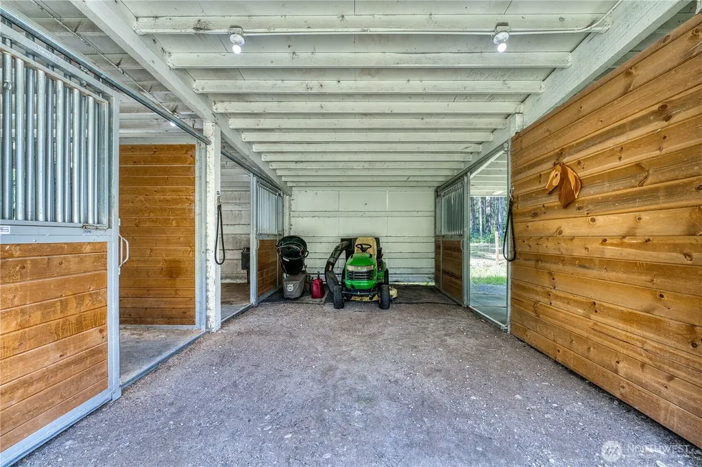4828 SW Hunter Road Port Orchard WA 98367
