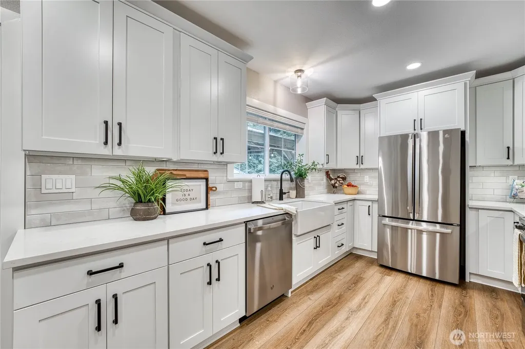 4828 SW Hunter Road Port Orchard WA 98367