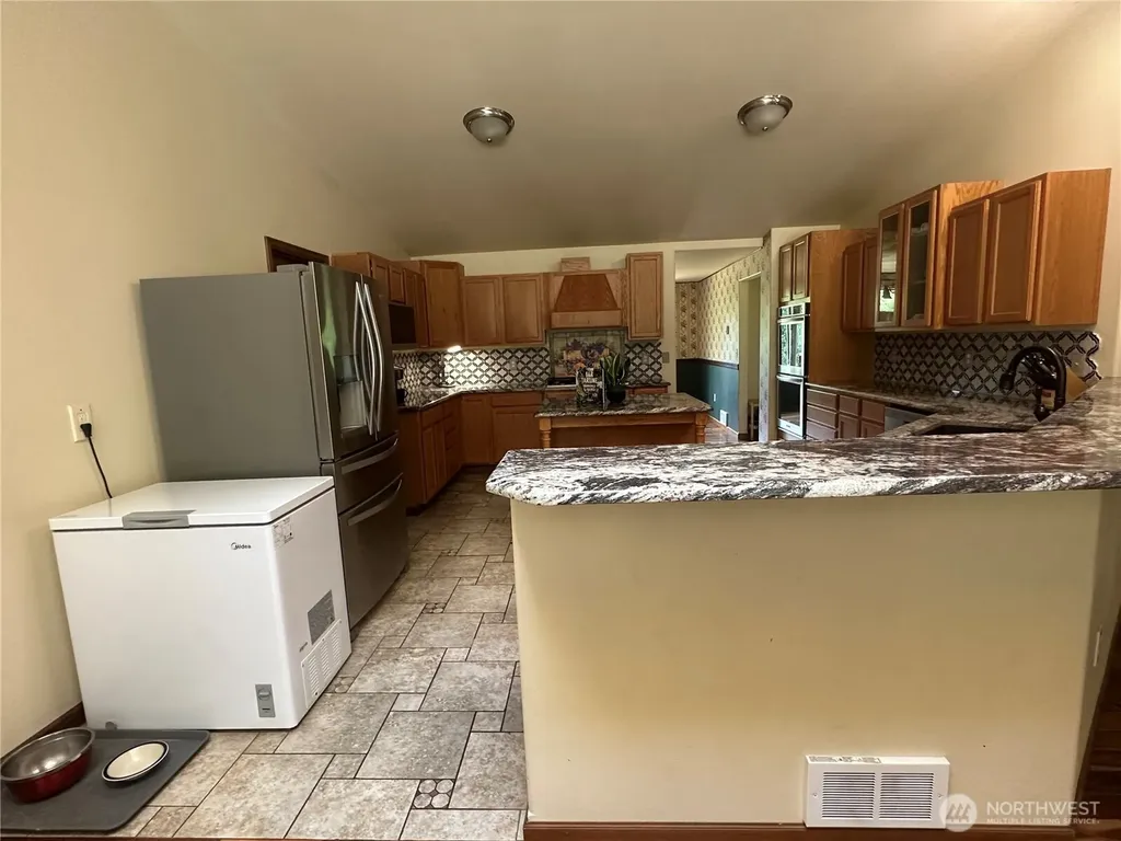 8205 Hide A Way Lane NW Silverdale WA 98383