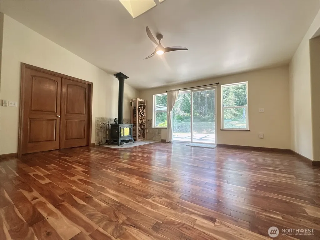 8205 Hide A Way Lane NW Silverdale WA 98383