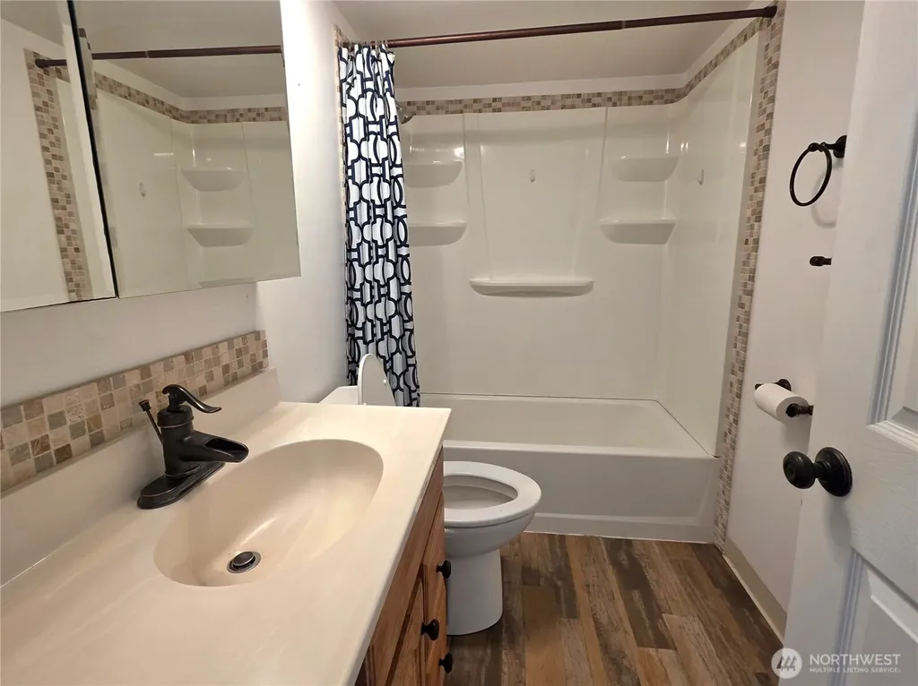 10002 Oak Lane SW Lakewood WA 98499