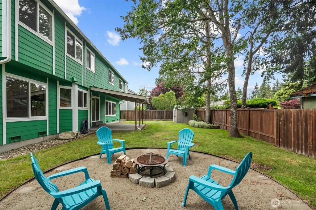 9125 Zircon Drive SW Lakewood WA 98498