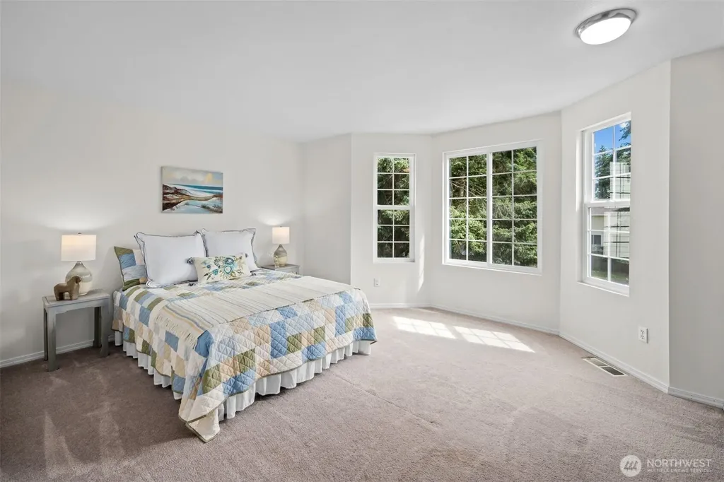 9125 Zircon Drive SW Lakewood WA 98498