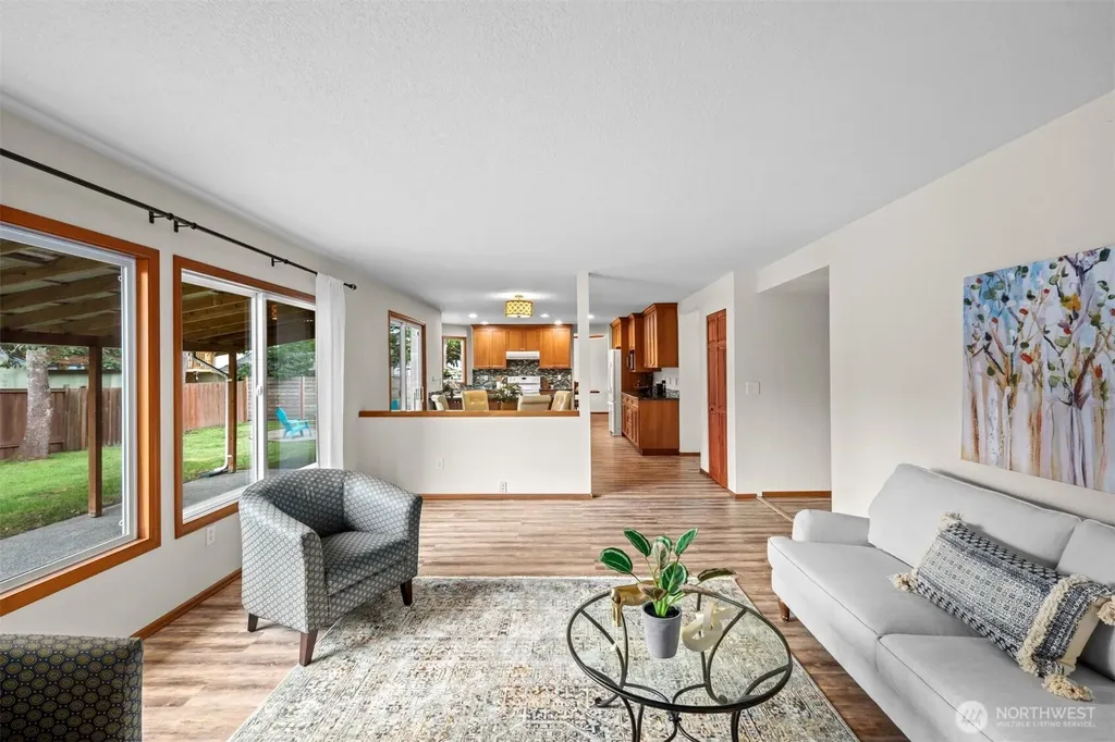 9125 Zircon Drive SW Lakewood WA 98498