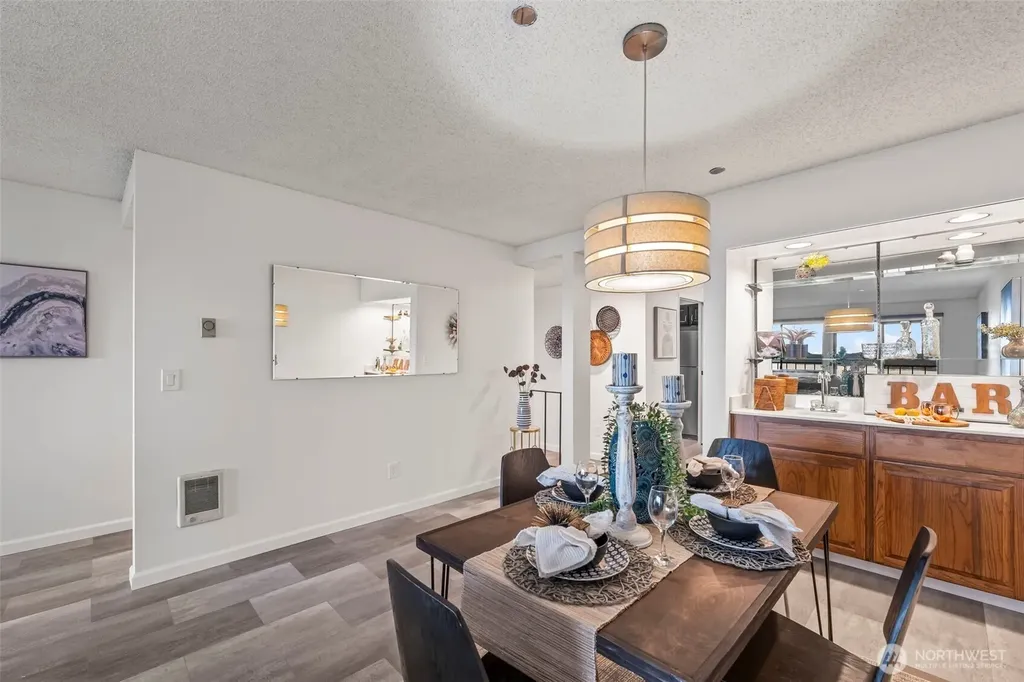 1902 S Bridgeport Way W University Place WA 98466