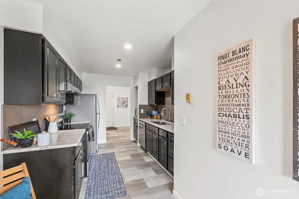 1902 S Bridgeport Way W University Place WA 98466