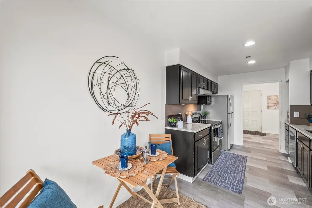 1902 S Bridgeport Way W University Place WA 98466