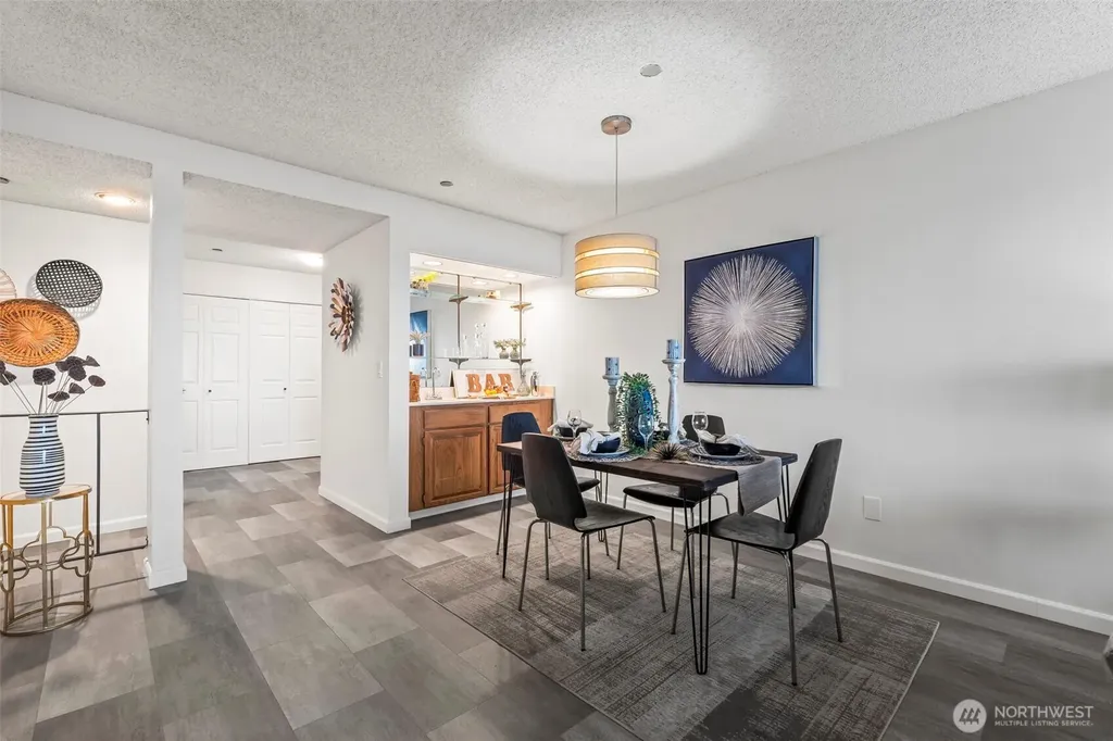 1902 S Bridgeport Way W University Place WA 98466