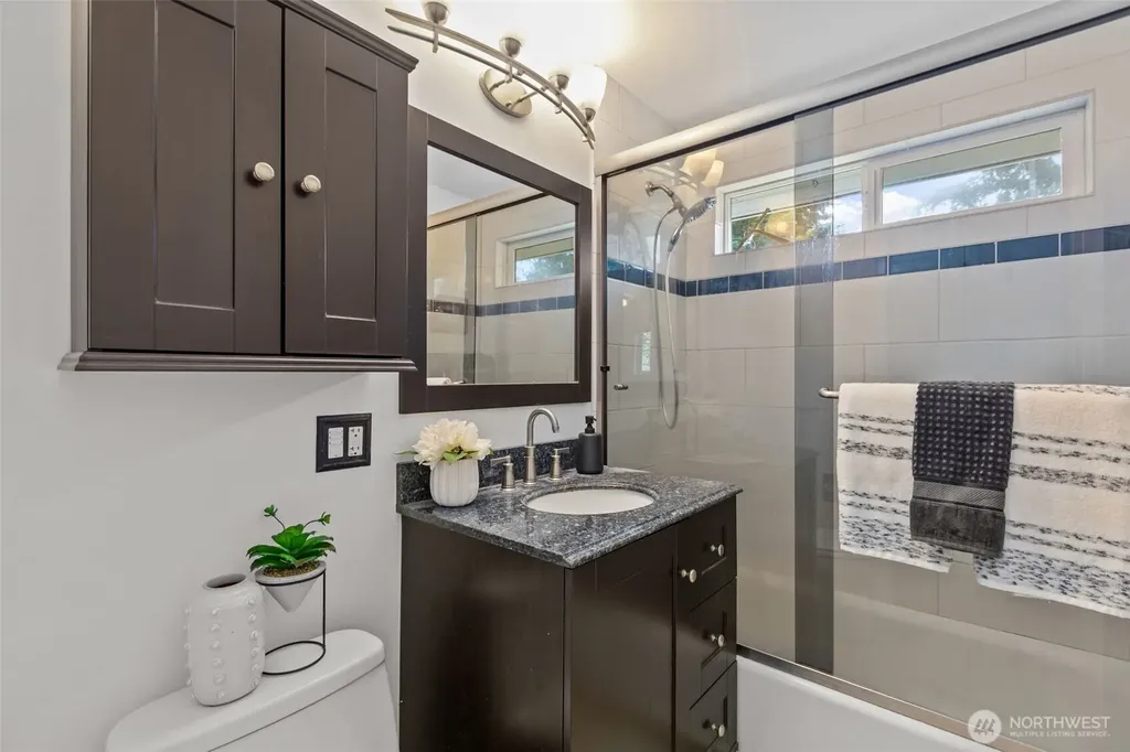901 NE 148th Street Shoreline WA 98155