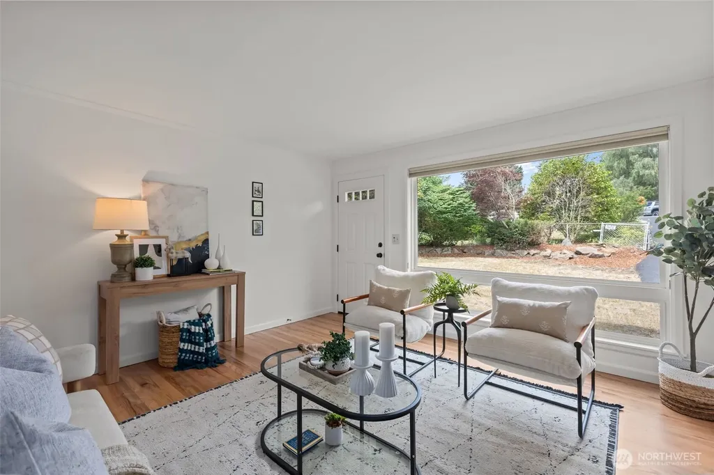 901 NE 148th Street Shoreline WA 98155