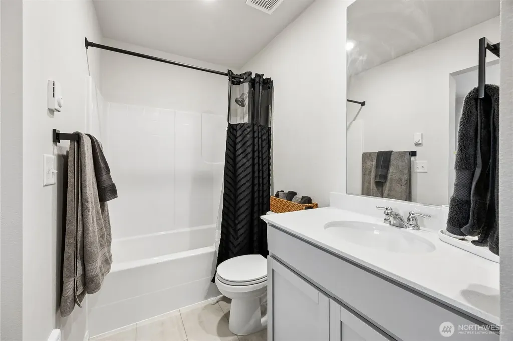 4369 SE Woodford Court Port Orchard WA 98366