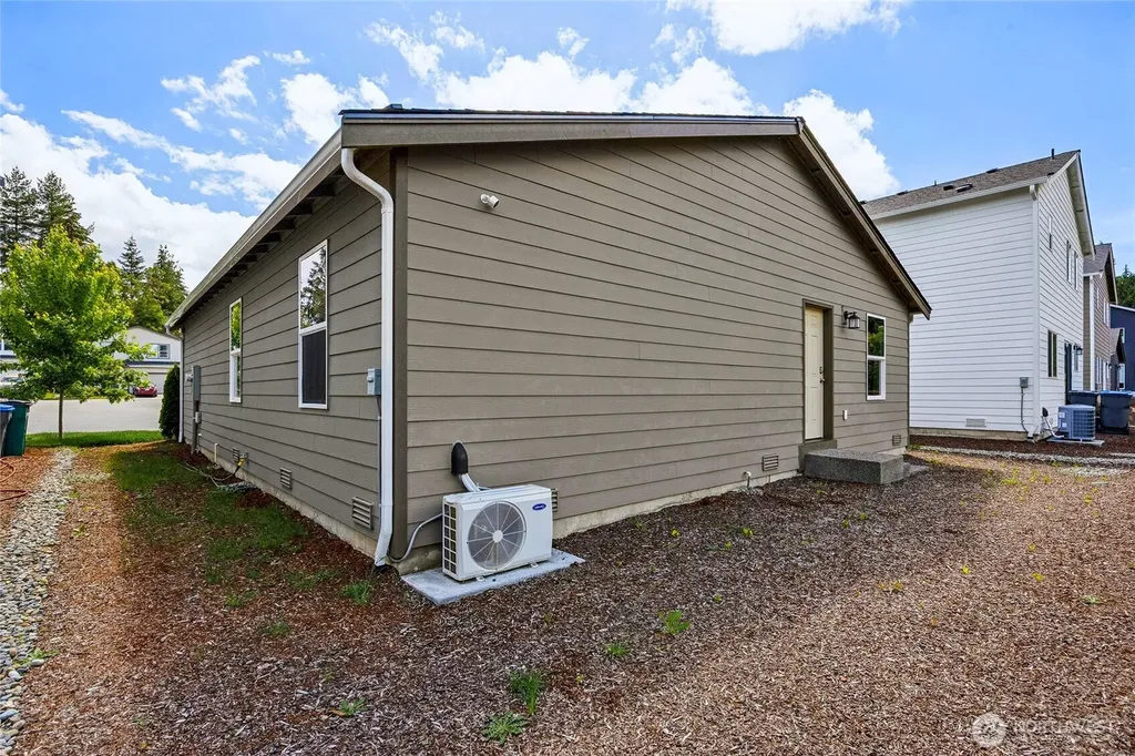 4369 SE Woodford Court Port Orchard WA 98366