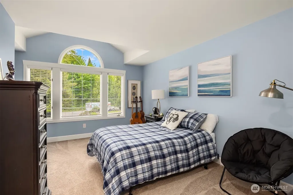 14214 216th Avenue NE Woodinville WA 98077