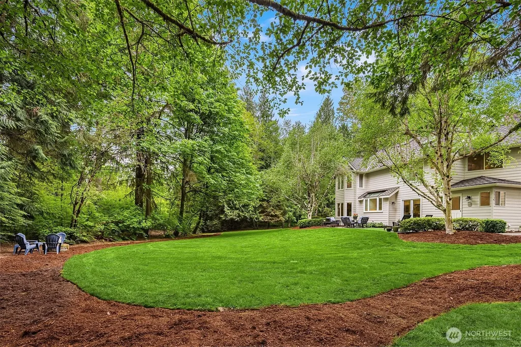14214 216th Avenue NE Woodinville WA 98077