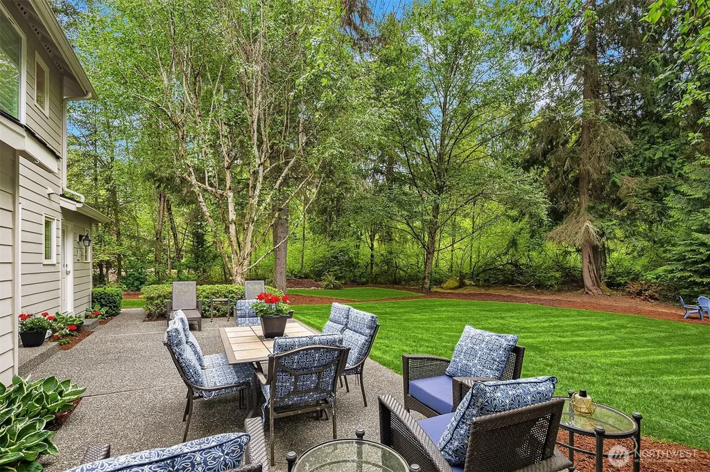 14214 216th Avenue NE Woodinville WA 98077