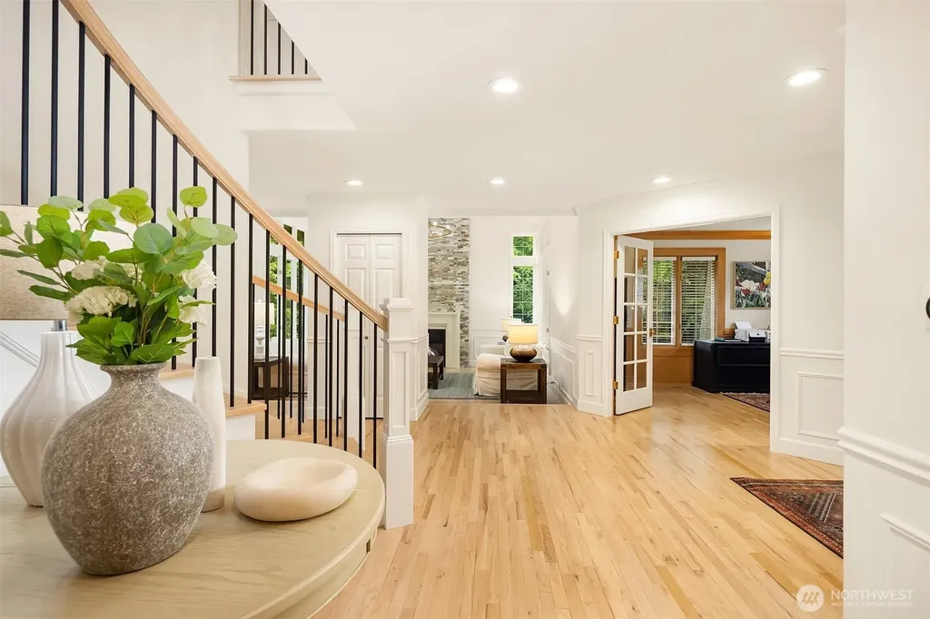 14214 216th Avenue NE Woodinville WA 98077