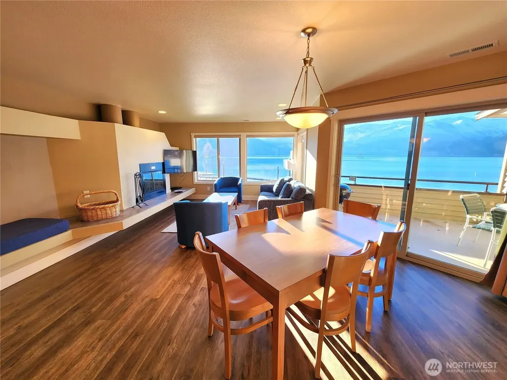 1 Lakeside 706-g Manson WA 98831