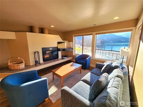 1 Lakeside 706-g Manson WA 98831