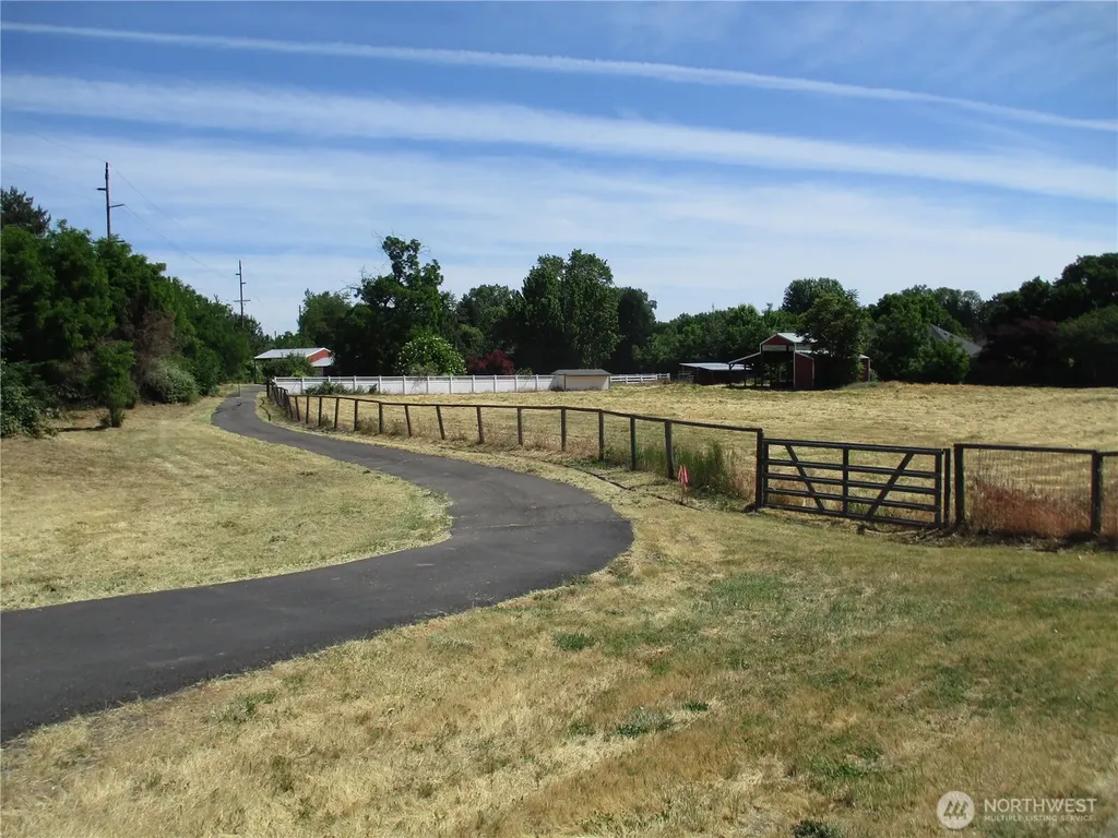2499 Cottonwood Road Walla Walla WA 99362