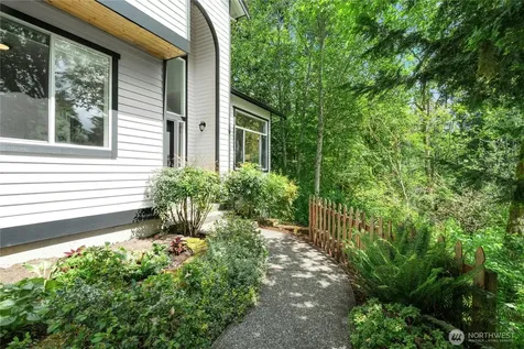 6326 247th Avenue NE Redmond WA 98053