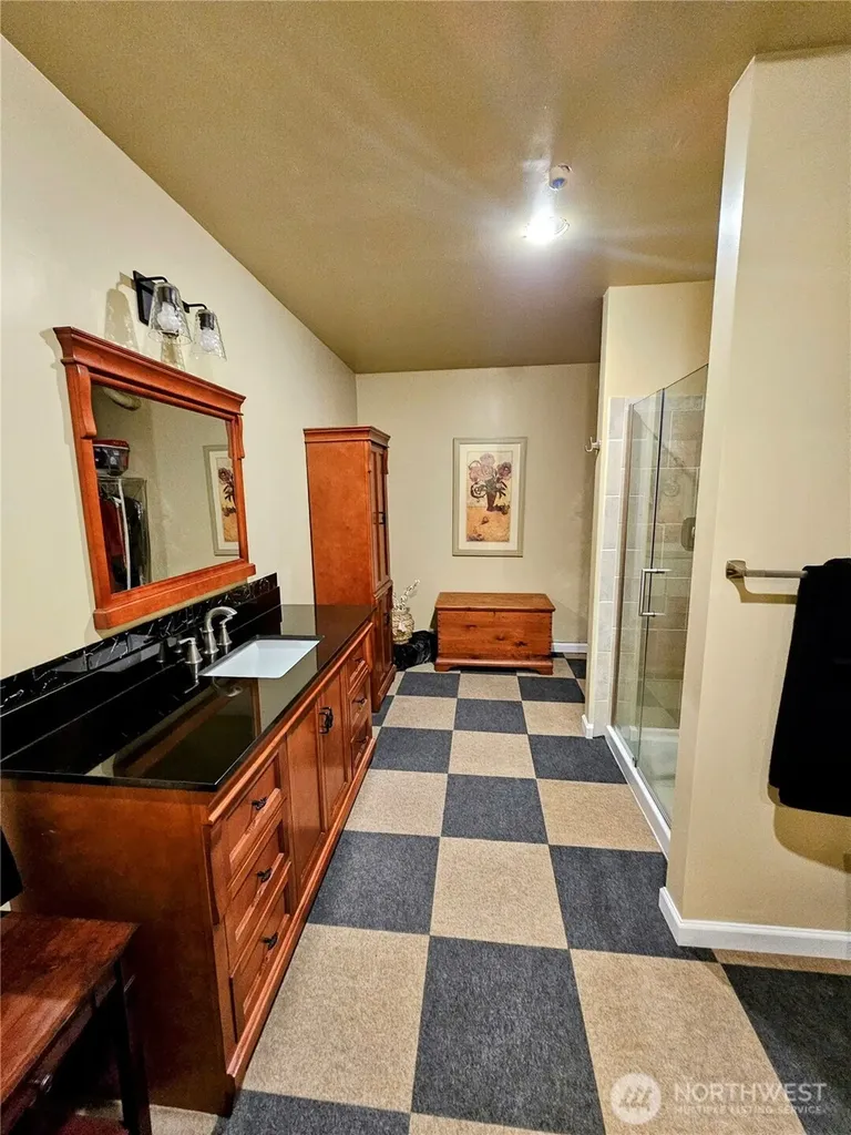 23618 SE Tiger Mountain Road Issaquah WA 98027