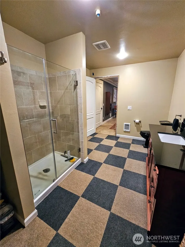 23618 SE Tiger Mountain Road Issaquah WA 98027