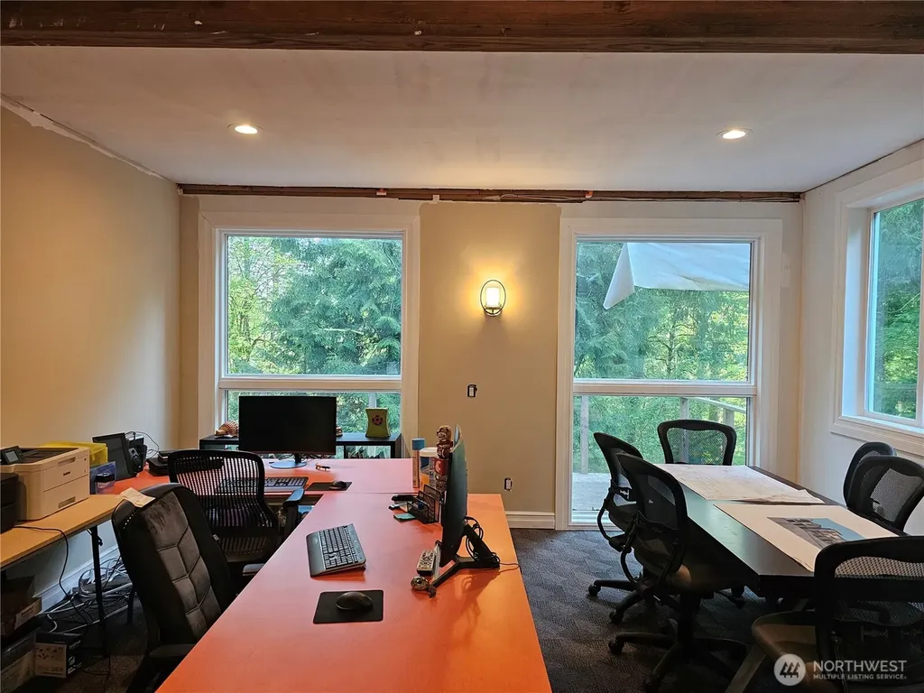 23618 SE Tiger Mountain Road Issaquah WA 98027