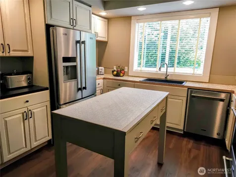 23618 SE Tiger Mountain Road Issaquah WA 98027